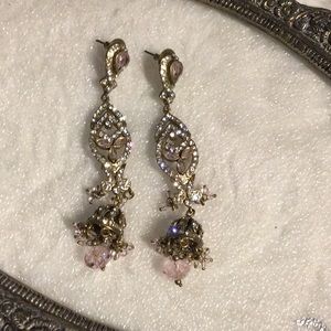 Chandelier earrings